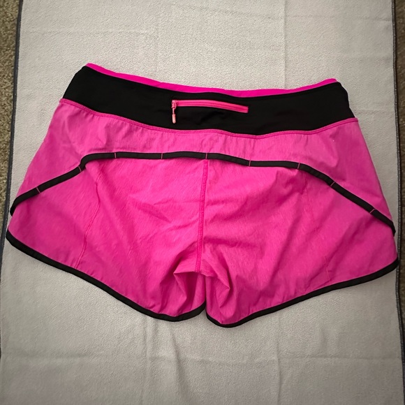 Pink lululemon shorts - Picture 6 of 6